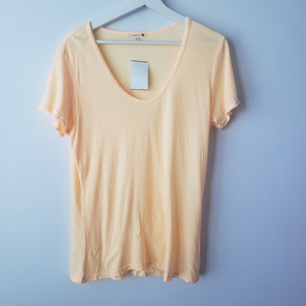 Sunday pop womens t-shirt size‎ M orange short sleeve